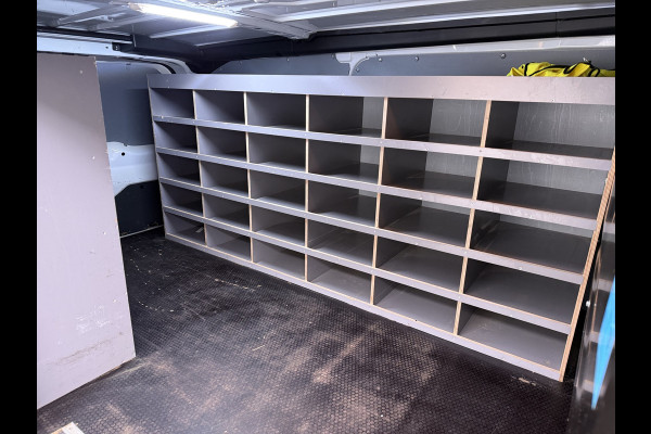 Opel Vivaro 1.5 CDTI L2H1 3-Persoons Airco Cruise Control Dodehoek Bluetooth Pdc Edition Betonplex vloer Kasteninbouw Schuifdeur Regen+Lichtsensor Euro 6 1e Eigenaar
