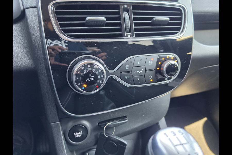 Renault Clio Estate 1.5 dCi Ecoleader Intens Carplay Navi Airco