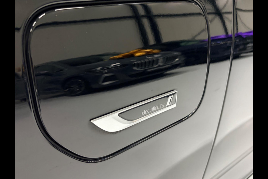BMW 5 Serie Touring 520e | Plug-in Hybride | Elek. Trekhaak | Virtual Cockpit | LED