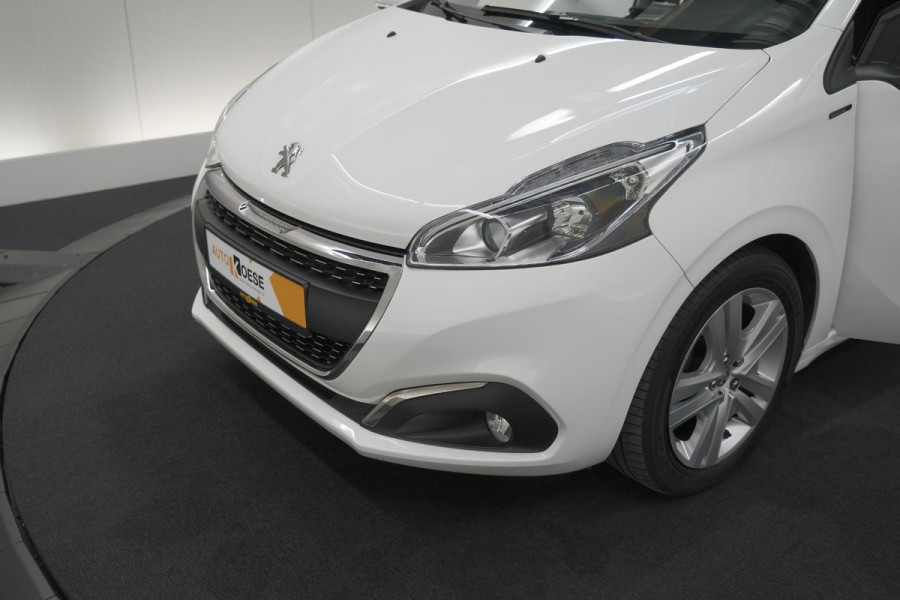Peugeot 208 PureTech 82 Signature | Parkeersensoren | Apple Carplay | Pack Connect | Armsteun