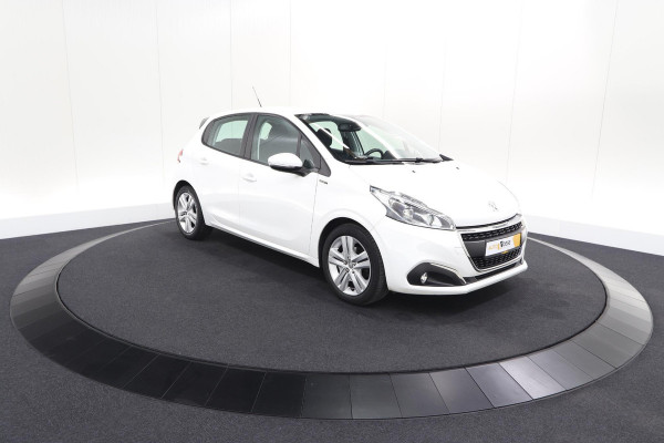 Peugeot 208 PureTech 82 Signature | Parkeersensoren | Apple Carplay | Pack Connect | Armsteun