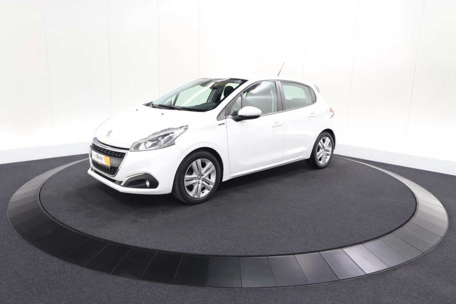Peugeot 208 PureTech 82 Signature | Parkeersensoren | Apple Carplay | Pack Connect | Armsteun