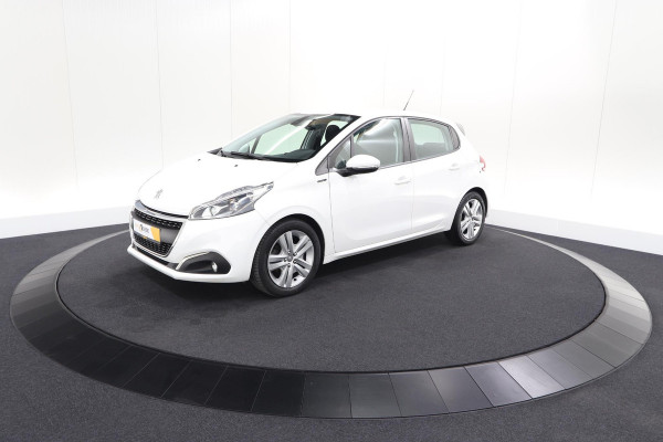 Peugeot 208 PureTech 82 Signature | Parkeersensoren | Apple Carplay | Pack Connect | Armsteun