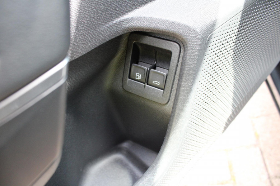 CUPRA Formentor 1.4 e-Hybrid VZ Copper Edition 204 PK | 360 Camera | Stoel en Stuur Verwarming | Elektrsiche Klep | Memory Seat |  Adaptive Cruise Control