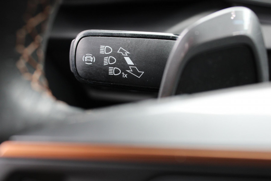 CUPRA Formentor 1.4 e-Hybrid VZ Copper Edition 204 PK | 360 Camera | Stoel en Stuur Verwarming | Elektrsiche Klep | Memory Seat |  Adaptive Cruise Control