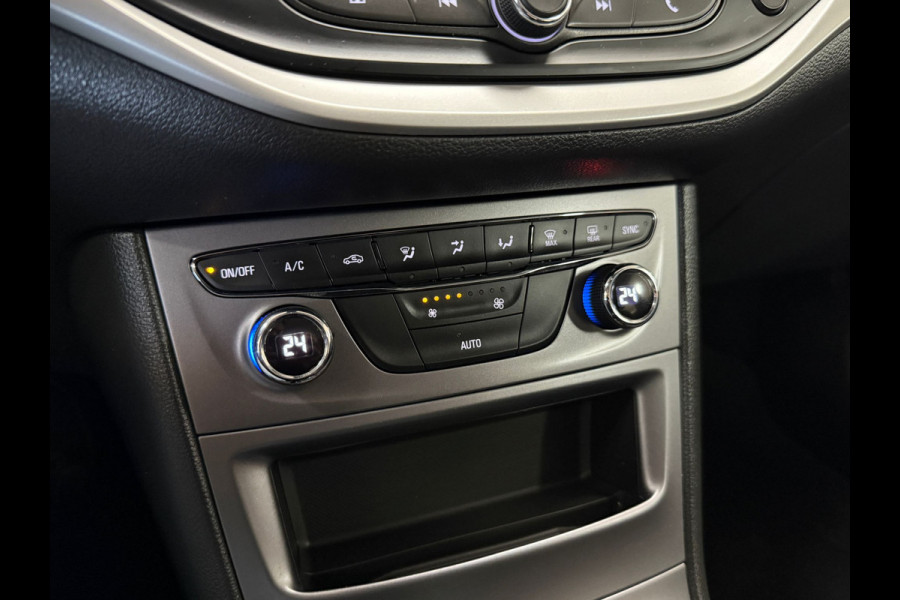 Opel Astra Sports Tourer 1.2 Business Elegance | Camera | Navigatie | Cruise
