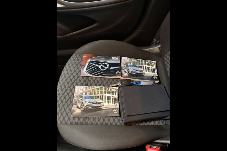 Opel Astra Sports Tourer 1.2 Business Elegance | Camera | Navigatie | Cruise