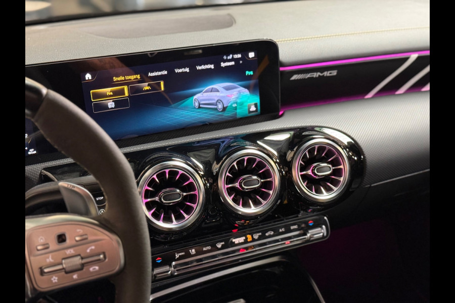 Mercedes-Benz CLA-Klasse AMG 45 S 4MATIC+ | Pano | Sfeerverlichting | Camera | Stoelverwarming/Verkoeling