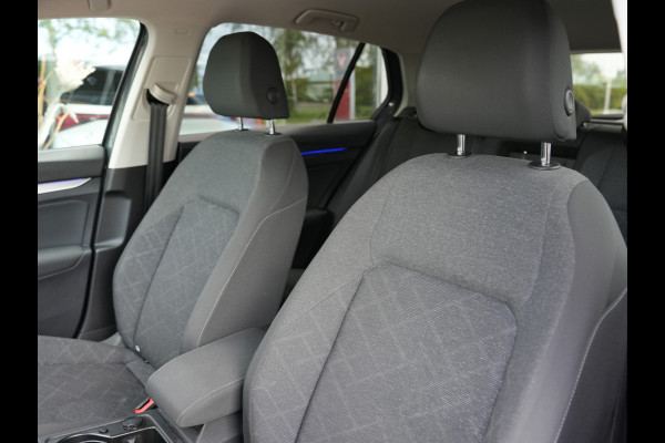 Volkswagen Golf 1.0 TSI Life | Draadloze telefoonlader | Cruise adaptief | Apple Carplay/Android Auto