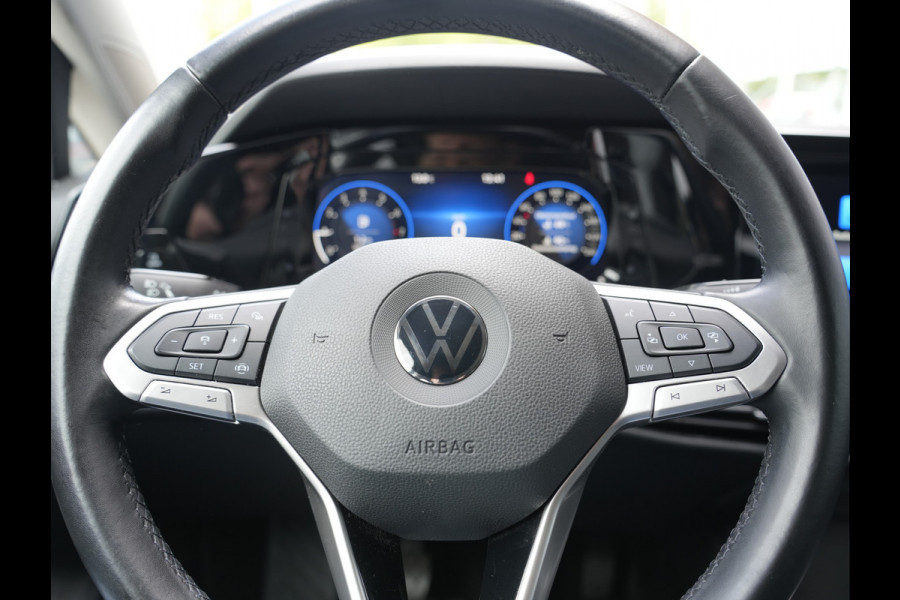 Volkswagen Golf 1.0 TSI Life | Draadloze telefoonlader | Cruise adaptief | Apple Carplay/Android Auto