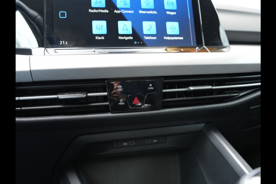 Volkswagen Golf 1.0 TSI Life | Draadloze telefoonlader | Cruise adaptief | Apple Carplay/Android Auto
