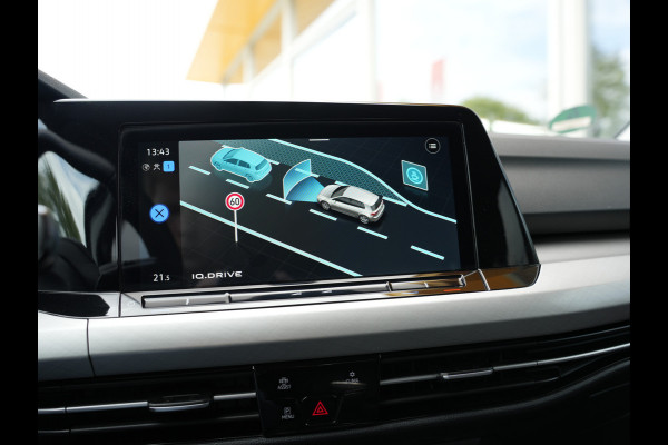 Volkswagen Golf 1.0 TSI Life | Draadloze telefoonlader | Cruise adaptief | Apple Carplay/Android Auto