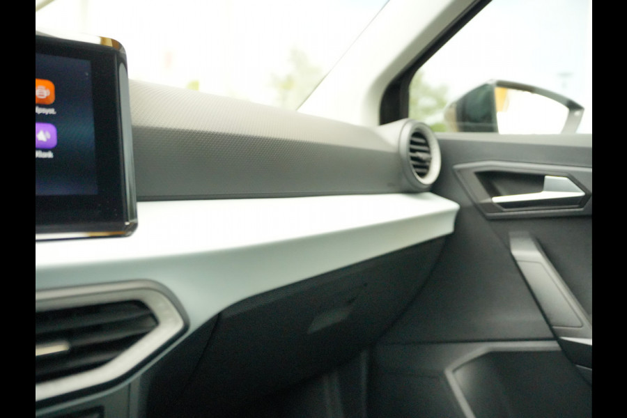 Seat Arona 1.0 TSI Style Business Intense | Apple Carplay/Android Auto | Cruise control |