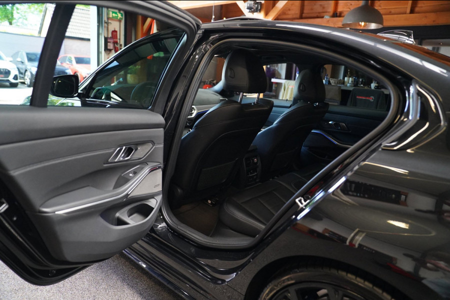 BMW 3-serie M340i xDrive High Executive Edition | Harman Kardon | HuD | Schuif/kanteldak | 360 cam | Adaptieve Cruise | 374 PK