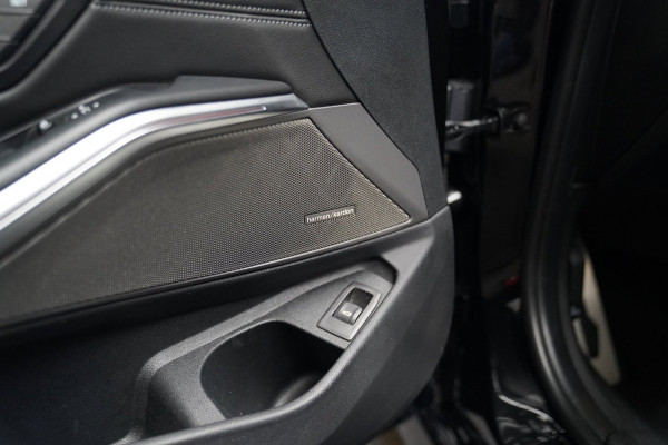 BMW 3-serie M340i xDrive High Executive Edition | Harman Kardon | HuD | Schuif/kanteldak | 360 cam | Adaptieve Cruise | 374 PK
