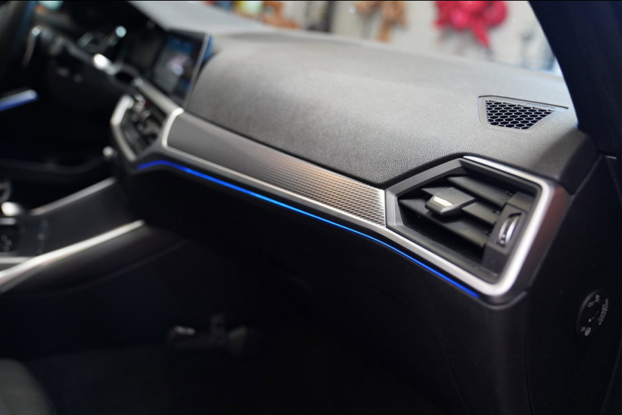 BMW 3-serie M340i xDrive High Executive Edition | Harman Kardon | HuD | Schuif/kanteldak | 360 cam | Adaptieve Cruise | 374 PK