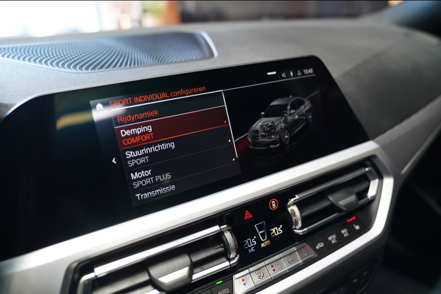 BMW 3-serie M340i xDrive High Executive Edition | Harman Kardon | HuD | Schuif/kanteldak | 360 cam | Adaptieve Cruise | 374 PK