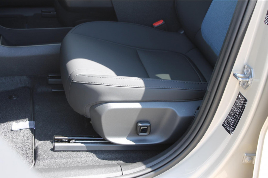 Volvo EX30 272PK Automaat Single Motor Ext. Range Plus Europa Elektrisch verstelbare voorstoelen / Verwarmbare voorstoelen en verwarmbaar stuurwiel / 20" lichtmetalen velgen