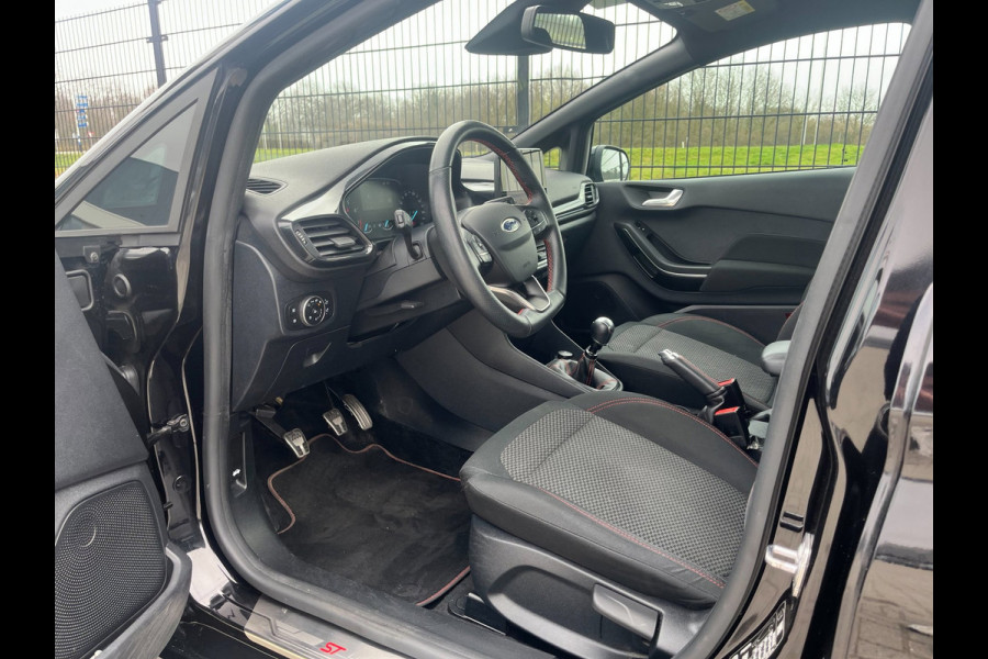 Ford Fiesta 1.0 EcoBoost ST-Line | Carplay | PDC | Camera | 1e eigenaar