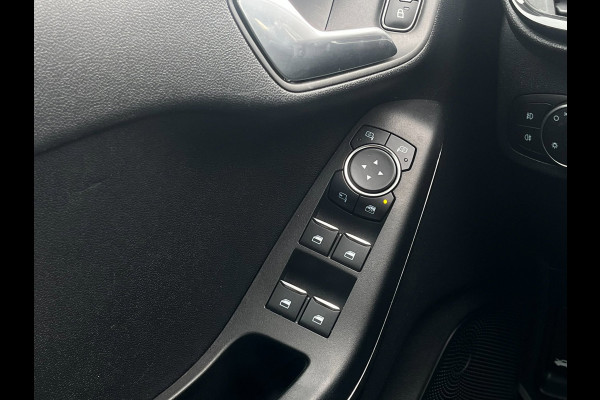 Ford Fiesta 1.0 EcoBoost ST-Line | Carplay | PDC | Camera | 1e eigenaar