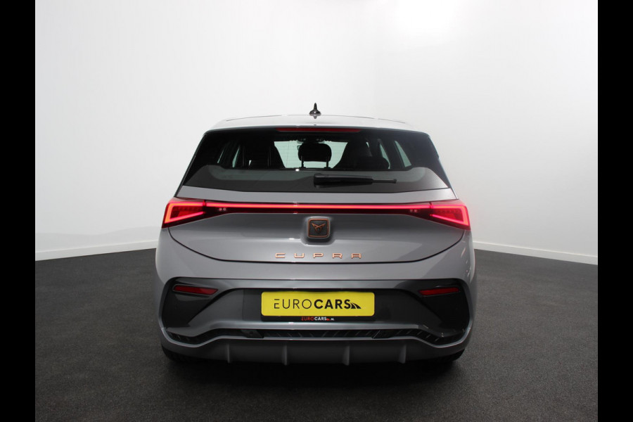 CUPRA Born Business Plus 62 kWh Climate control Adaptieve cruise control LED Lichtmetalen velgen Navigatie Apple Carplay/ Android Auto Camera Parkeersensoren Sfeerverlichting