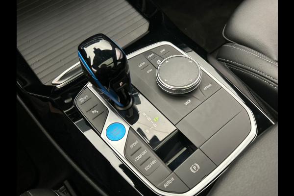 BMW iX3 High Executive 80 kWh | M-Sport | SOH 100% | Pano/Dak | Leder | Camera | Adapt.Cruise/Control