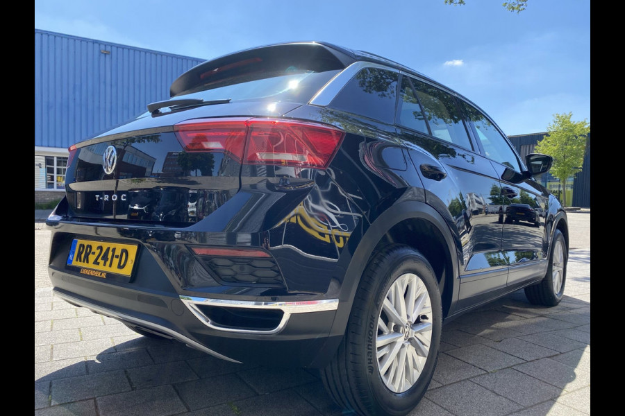 Volkswagen T-Roc 1.0 TSI Style - Navigatie I Airco I Veiligheid pakket I LED I PDC I Sport velgen I Dealer onderhouden