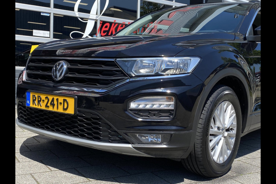 Volkswagen T-Roc 1.0 TSI Style - Navigatie I Airco I Veiligheid pakket I LED I PDC I Sport velgen I Dealer onderhouden