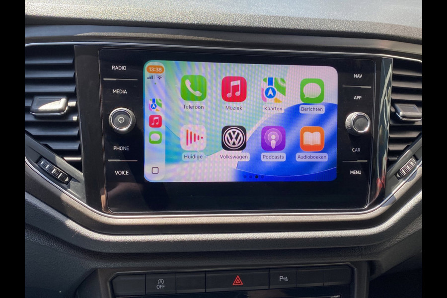 Volkswagen T-Roc 1.0 TSI Style - Navigatie I Airco I Veiligheid pakket I LED I PDC I Sport velgen I Dealer onderhouden