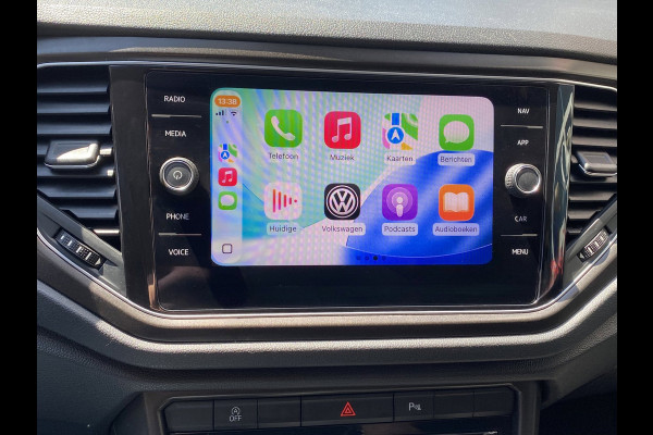 Volkswagen T-Roc 1.0 TSI Style - Navigatie I Airco I Veiligheid pakket I LED I PDC I Sport velgen I Dealer onderhouden