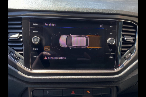 Volkswagen T-Roc 1.0 TSI Style - Navigatie I Airco I Veiligheid pakket I LED I PDC I Sport velgen I Dealer onderhouden