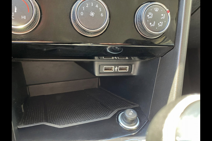 Volkswagen T-Roc 1.0 TSI Style - Navigatie I Airco I Veiligheid pakket I LED I PDC I Sport velgen I Dealer onderhouden