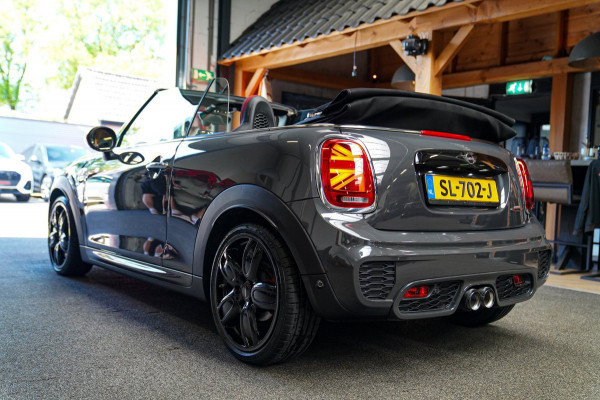 MINI Cabrio 2.0 John Cooper Works Chili | Cabriolet | Luxe Leder / Alcantara | Harman/Kardon | Camera | 231PK | HuD