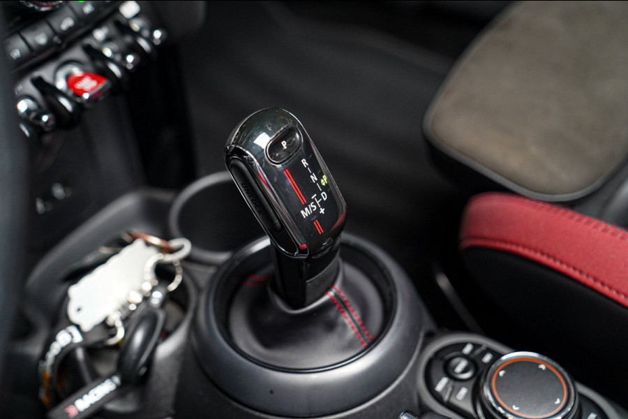 MINI Cabrio 2.0 John Cooper Works Chili | Cabriolet | Luxe Leder / Alcantara | Harman/Kardon | Camera | 231PK | HuD