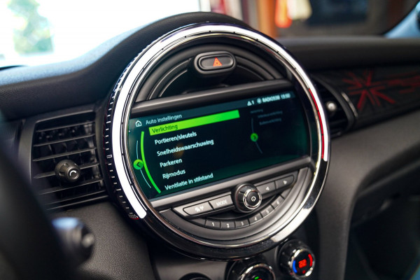 MINI Cabrio 2.0 John Cooper Works Chili | Cabriolet | Luxe Leder / Alcantara | Harman/Kardon | Camera | 231PK | HuD