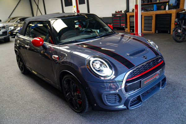 MINI Cabrio 2.0 John Cooper Works Chili | Cabriolet | Luxe Leder / Alcantara | Harman/Kardon | Camera | 231PK | HuD