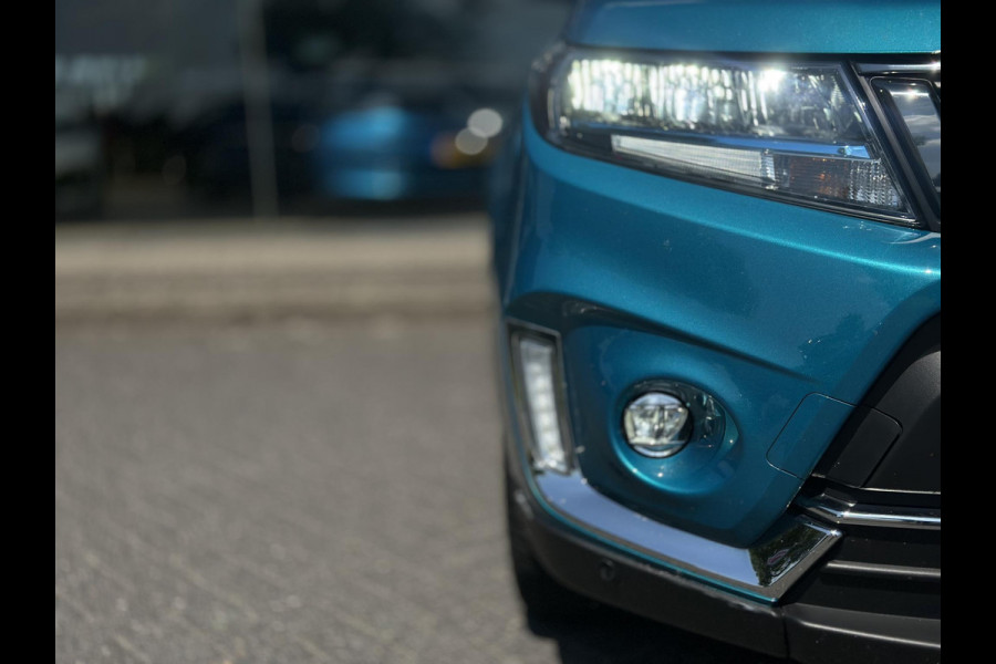 Suzuki Vitara 1.5 Hybrid Automaat Style AllGrip | Pano-Dak | LED | Trekhaak | Adaptive CC | Navi | Cllimate |