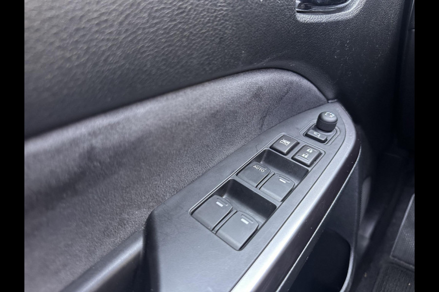 Suzuki Vitara 1.5 Hybrid Automaat Style AllGrip | Pano-Dak | LED | Trekhaak | Adaptive CC | Navi | Cllimate |