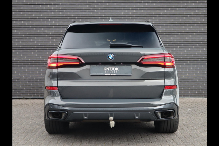 BMW X5 xDrive45e High Executive M Sport Pakket Automaat /  Live Cockpit Professional / Panoramadak / Driving Assistant Professional / Trekhaak / Luchtvering / Comfortstoelen / M Sportremsysteem / 22 Inch / Hifi / Parkeerhulpsysteem Plus
