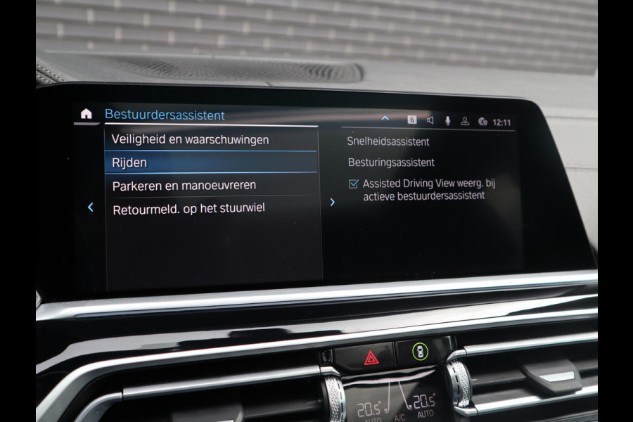 BMW X5 xDrive45e High Executive M Sport Pakket Automaat /  Live Cockpit Professional / Panoramadak / Driving Assistant Professional / Trekhaak / Luchtvering / Comfortstoelen / M Sportremsysteem / 22 Inch / Hifi / Parkeerhulpsysteem Plus