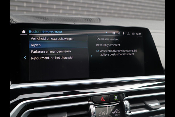 BMW X5 xDrive45e High Executive M Sport Pakket Automaat /  Live Cockpit Professional / Panoramadak / Driving Assistant Professional / Trekhaak / Luchtvering / Comfortstoelen / M Sportremsysteem / 22 Inch / Hifi / Parkeerhulpsysteem Plus