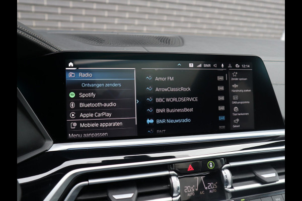 BMW X5 xDrive45e High Executive M Sport Pakket Automaat /  Live Cockpit Professional / Panoramadak / Driving Assistant Professional / Trekhaak / Luchtvering / Comfortstoelen / M Sportremsysteem / 22 Inch / Hifi / Parkeerhulpsysteem Plus
