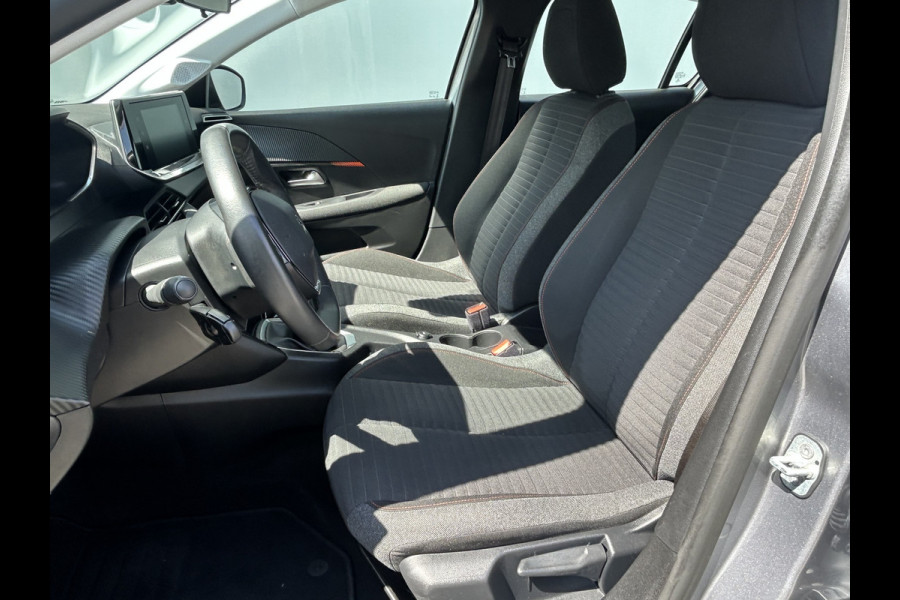 Peugeot 208 BWJ 12-2022 | 1.2 75PK Active Pack | ELEK. AIRCO | NAVI | CARPLAY | LICHTMETAAL | PDC | CRUISE |