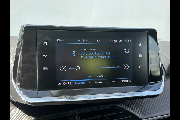 Peugeot 208 BWJ 12-2022 | 1.2 75PK Active Pack | ELEK. AIRCO | NAVI | CARPLAY | LICHTMETAAL | PDC | CRUISE |