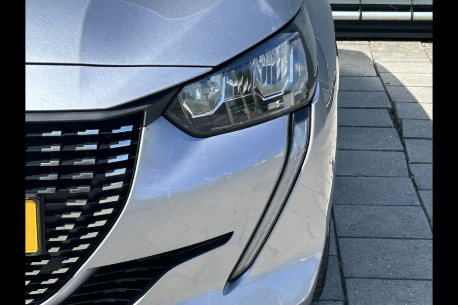 Peugeot 208 BWJ 12-2022 | 1.2 75PK Active Pack | ELEK. AIRCO | NAVI | CARPLAY | LICHTMETAAL | PDC | CRUISE |