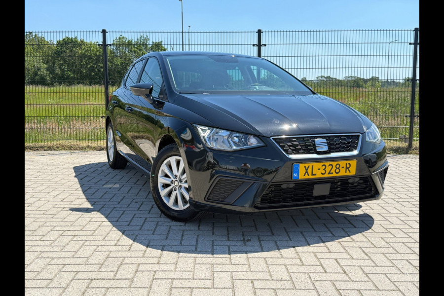 Seat Ibiza 1.0 TSI Style Business Intense| Camera| CarPlay| NAVI | PDC