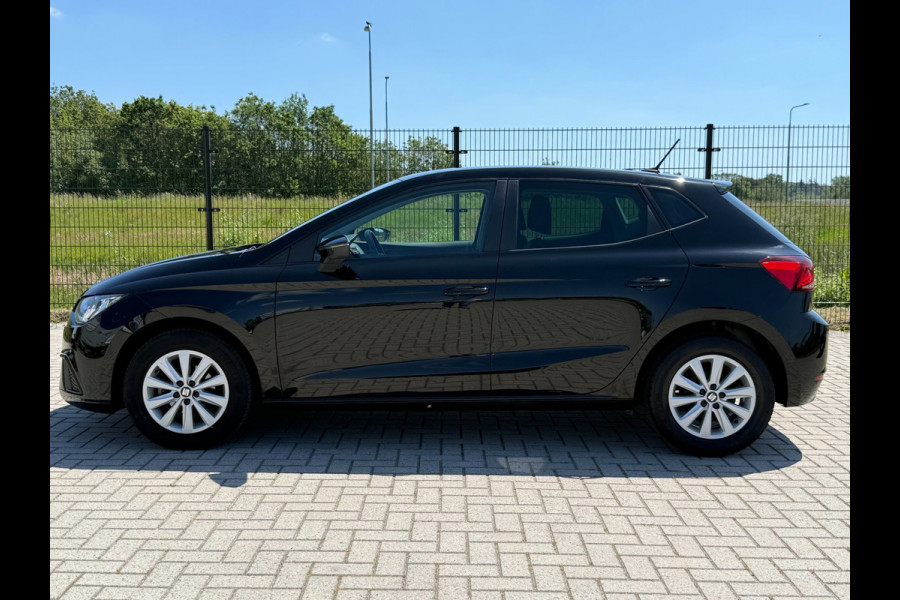 Seat Ibiza 1.0 TSI Style Business Intense| Camera| CarPlay| NAVI | PDC