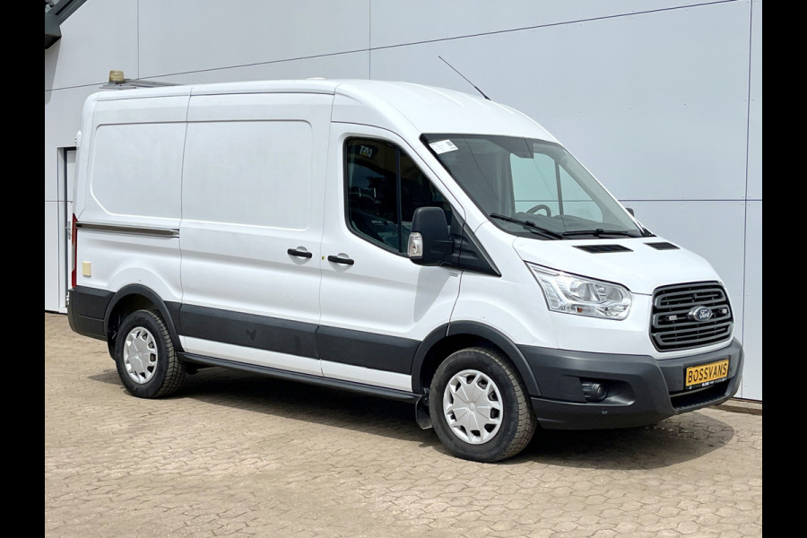 Ford Transit 2.0 TDCI 130PK L2H2 Airco Cruise Control Parkeersensoren Stoelverwarming Zwaailampen Kastwand Inbouw