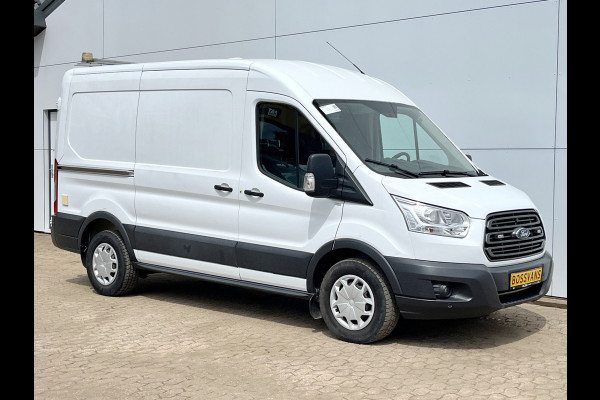 Ford Transit 2.0 TDCI 130PK L2H2 Airco Cruise Control Parkeersensoren Stoelverwarming Zwaailampen Kastwand Inbouw