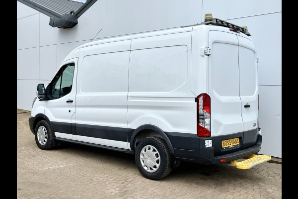 Ford Transit 2.0 TDCI 130PK L2H2 Airco Cruise Control Parkeersensoren Stoelverwarming Zwaailampen Kastwand Inbouw